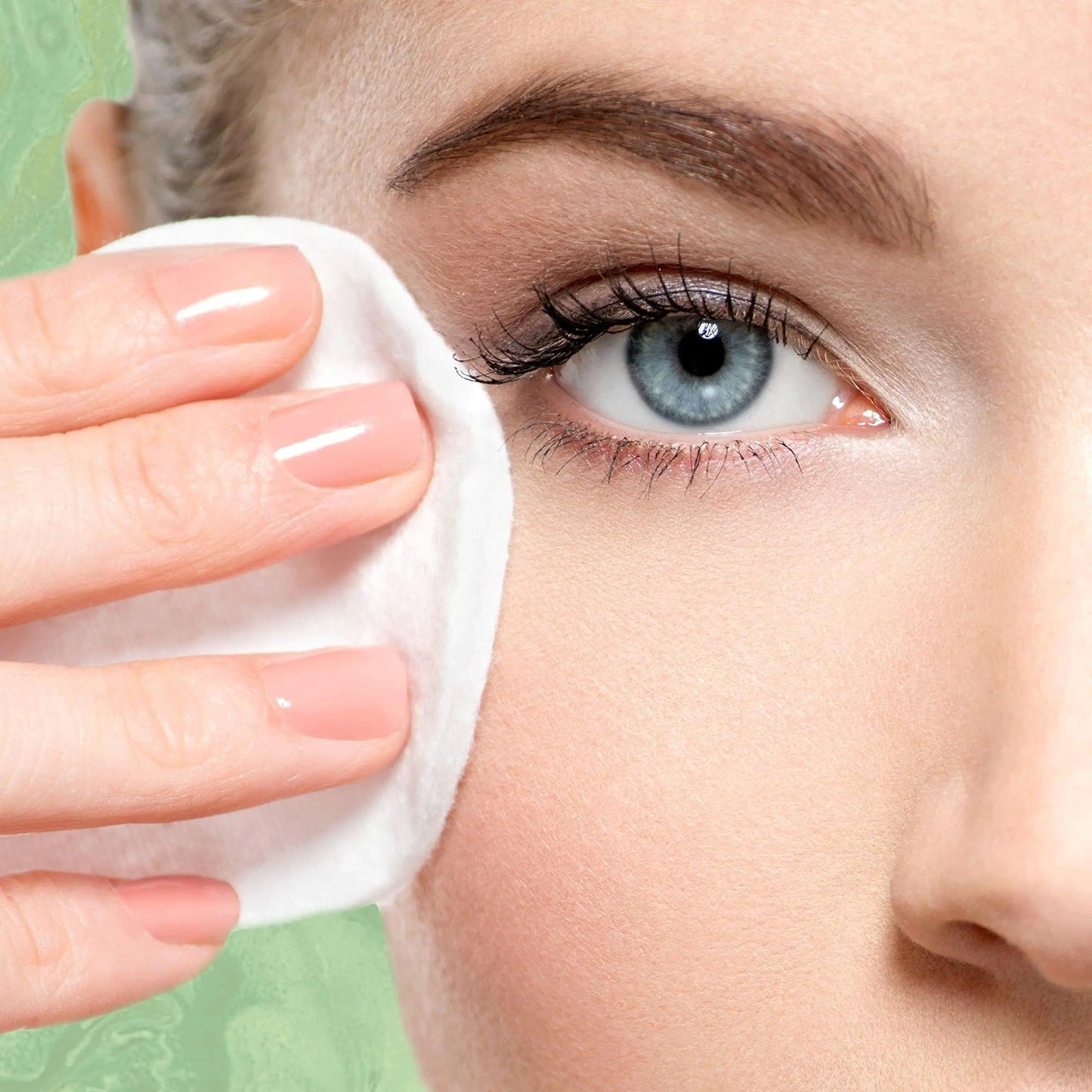 Tea Tree & Hyaluronic Acid Eyelash Wipes