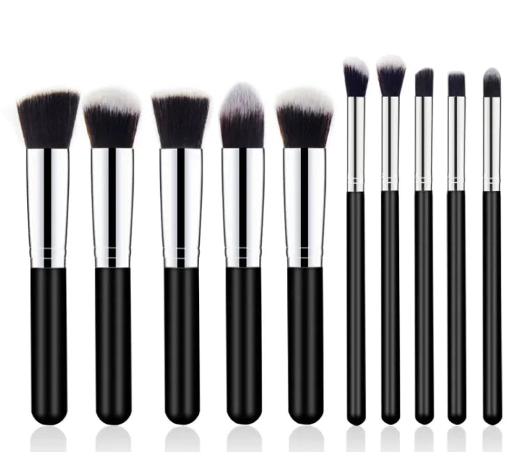 Chic Wooden Cosmetic Brush Kit