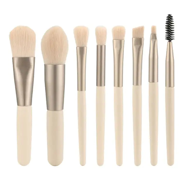 8-Piece Essential Makeup Brushes